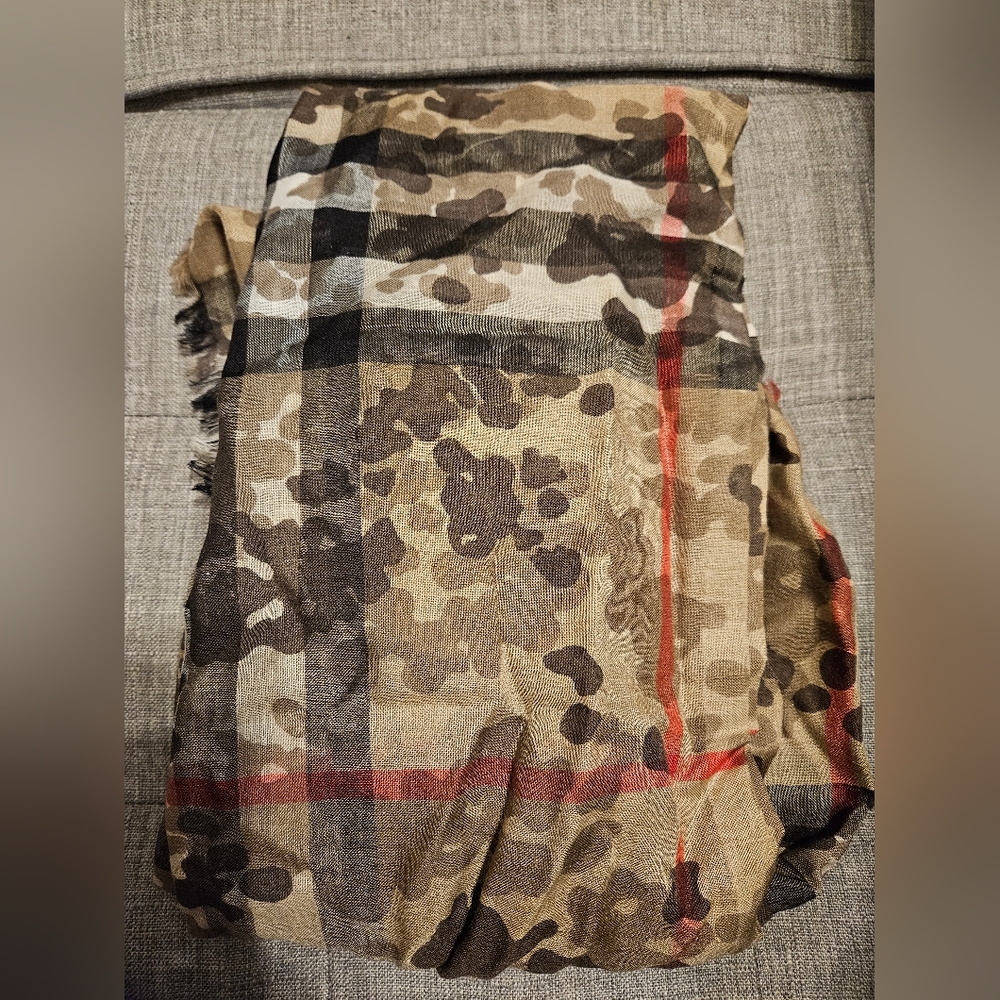 Burberry scarf